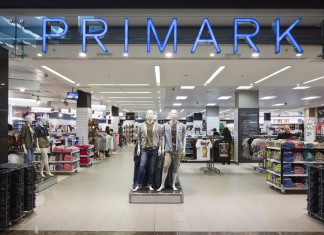 Primark continúa al alza