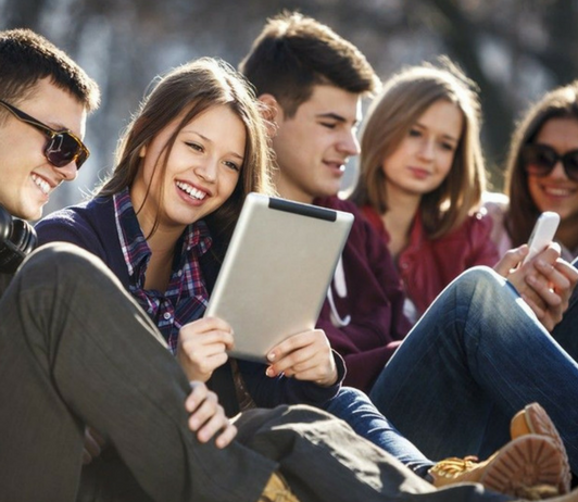 Los jóvenes mandan en las marcas